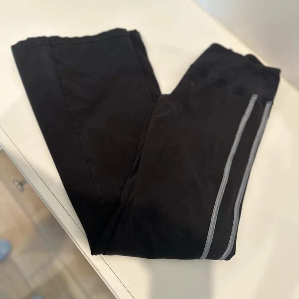 Ballys Pair of Yoga Pats - Small - Picture 3 of 8